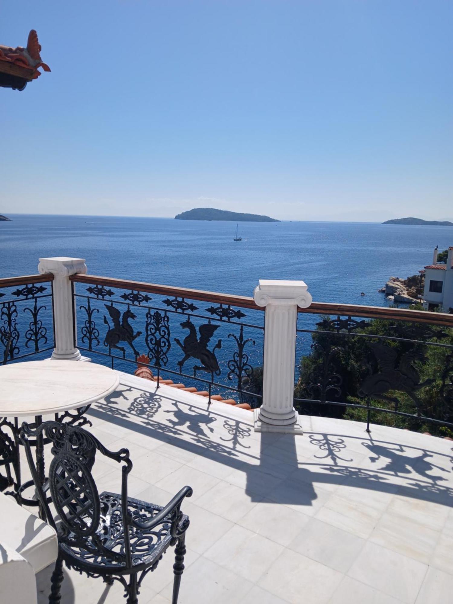 Hotel Villa Orsa Skiathos Town Exterior photo