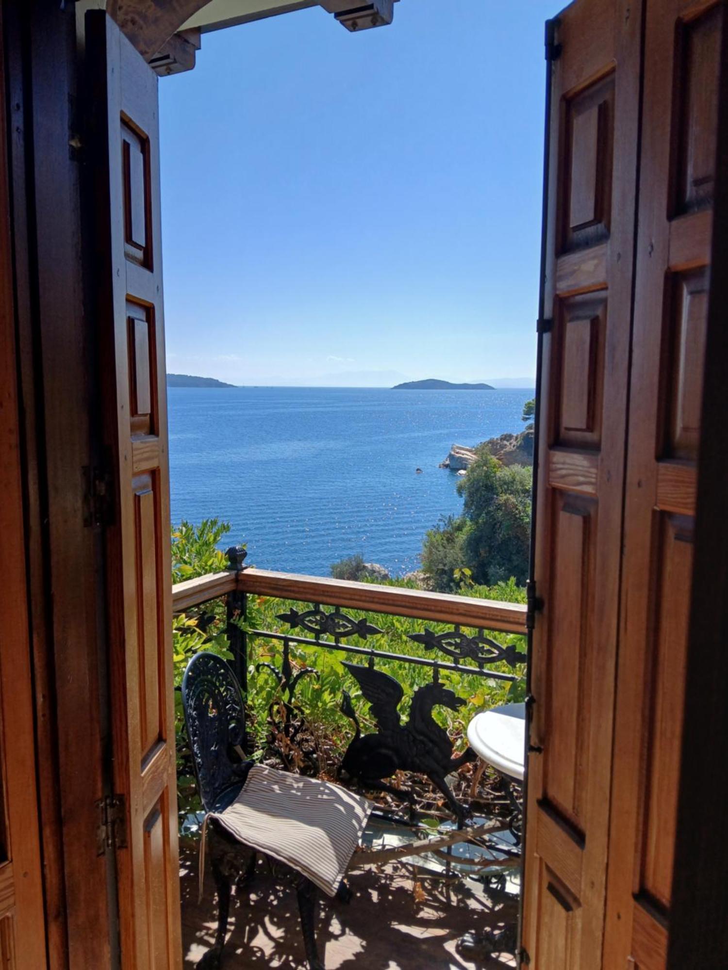 Hotel Villa Orsa Skiathos Town Exterior photo