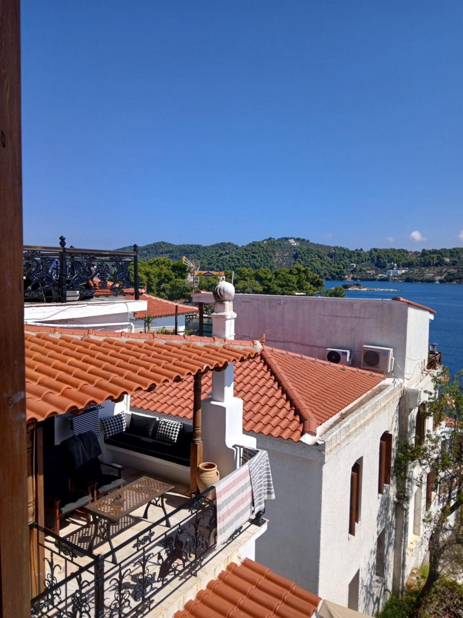 Hotel Villa Orsa Skiathos Town Exterior photo