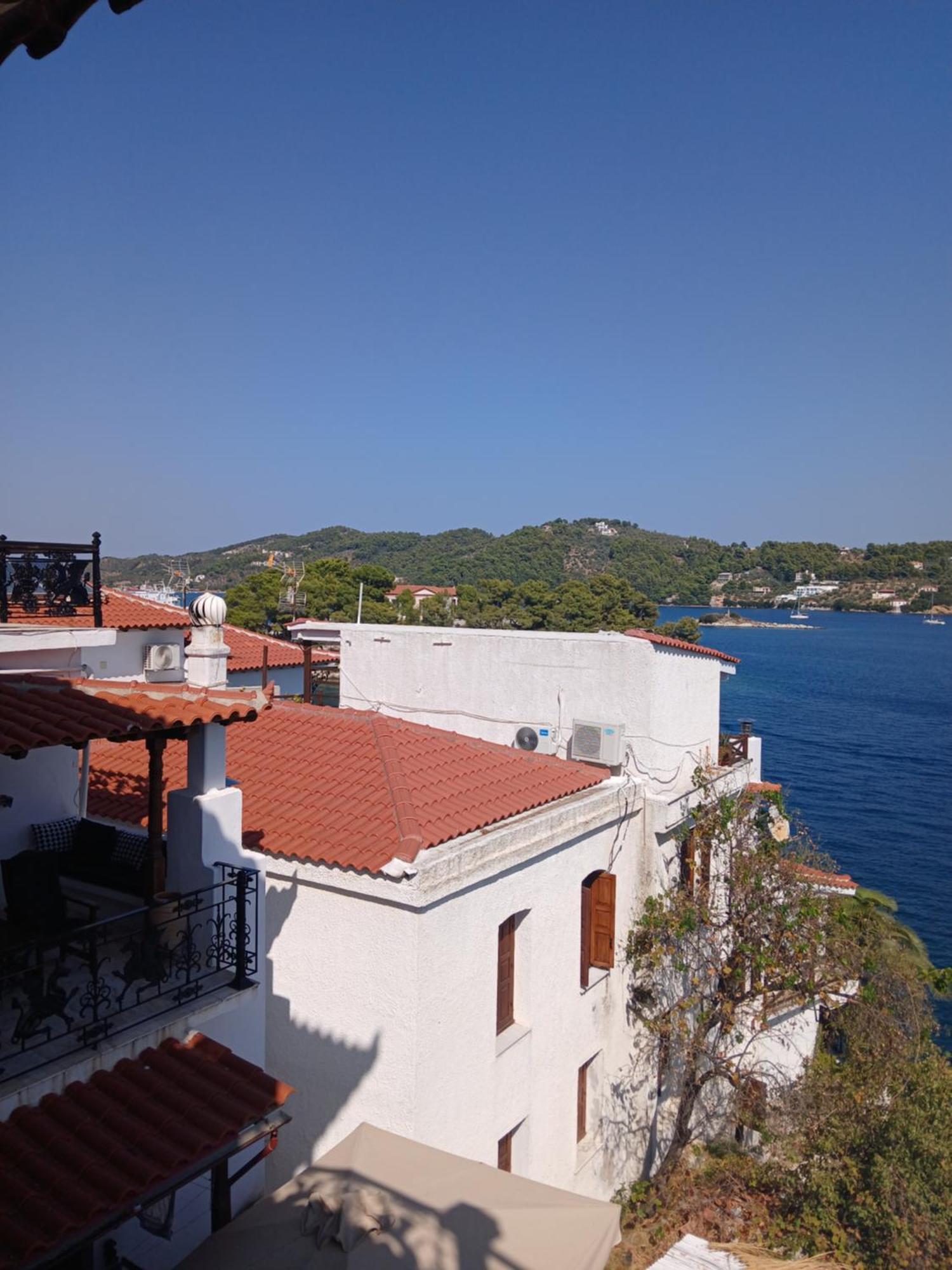Hotel Villa Orsa Skiathos Town Exterior photo