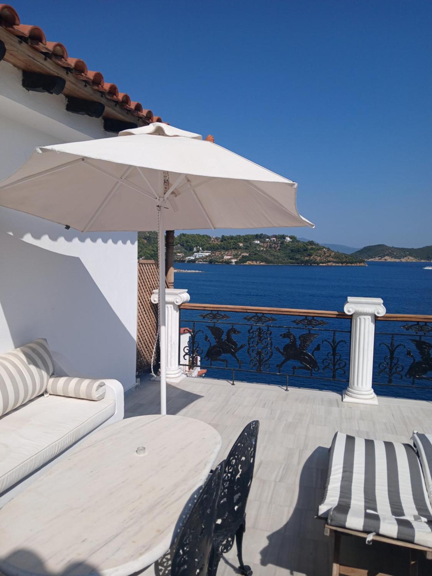 Hotel Villa Orsa Skiathos Town Exterior photo